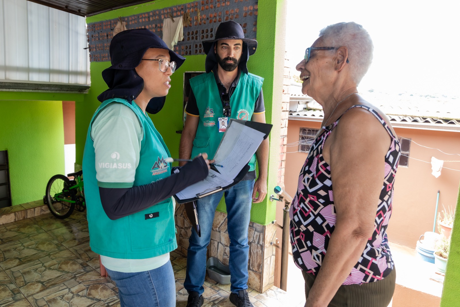 Imagem da equipe de controle de endemias de Apucarana